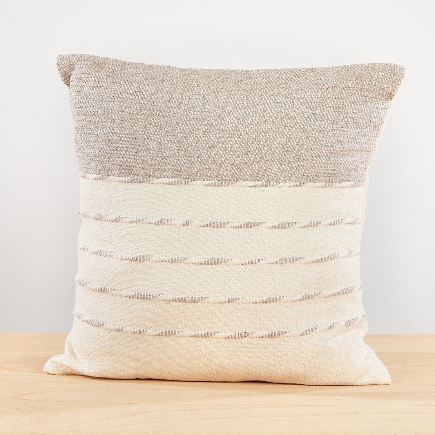 Hand-woven cushion cover Dara cotton 50x50 cm front view - By Native