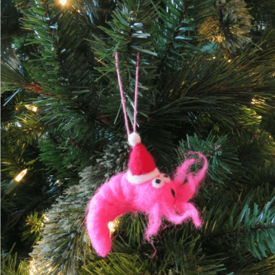 Festive shrimp shrimpy Christmas tree decoration made of felt - By Native